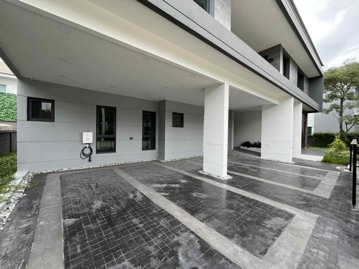 ขายบ้านแจ้งวัฒนะ เมืองทอง : ขายบ้านเดี่ยว THE CITY ดอนเมือง แจ้งวัฒนะ ที่ดิน 106.8 ตารางวา พื้นที่ใช้สอย 416 ตร.ม. 5 ห้องนอน 6 ห้องน้ำ