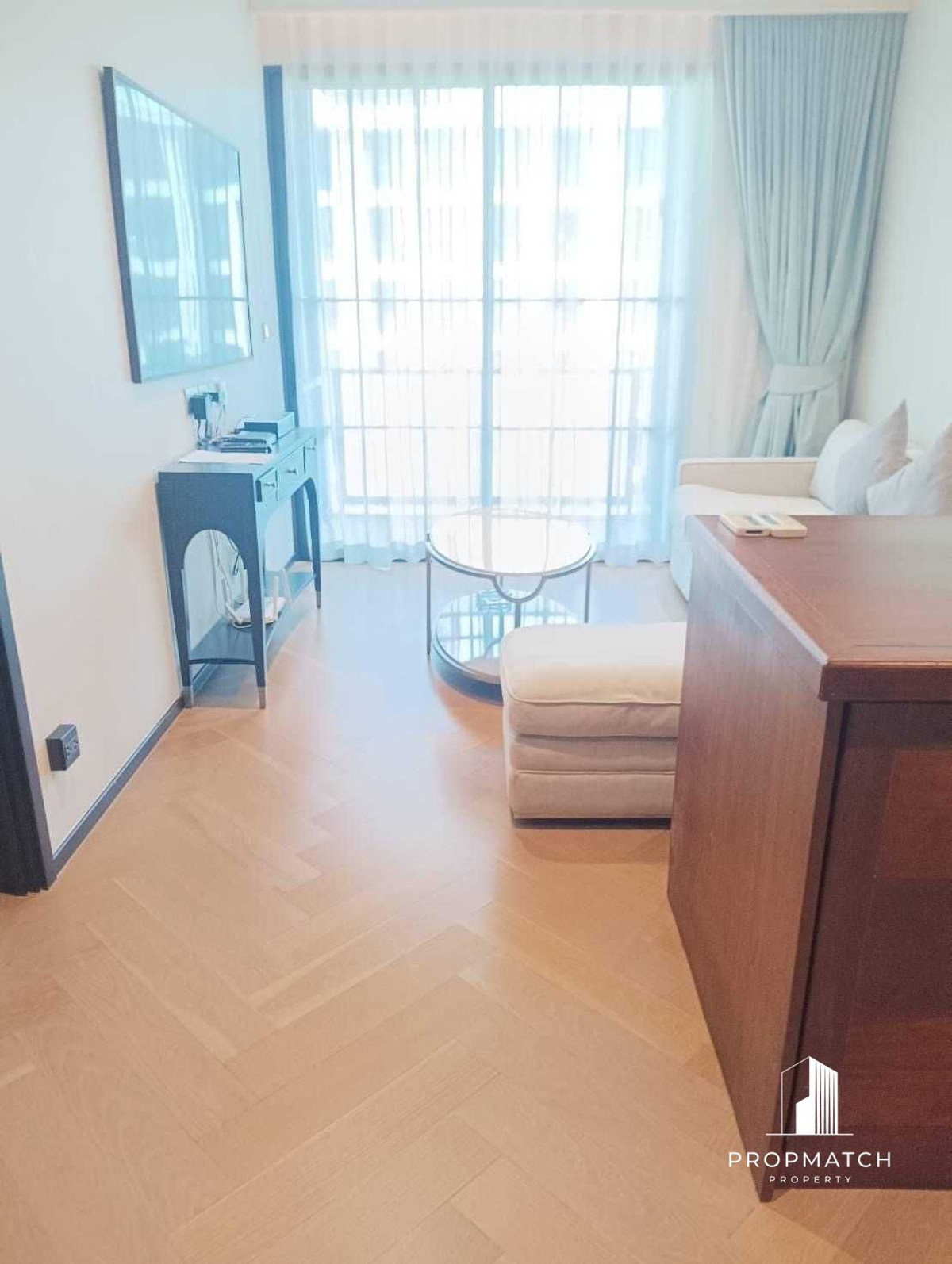 ✨Flash Deal ✨The Reserve Sukhumvit 61 ( 2Bed 2Bath 62.74SQM.) พร้อมอยู่ ! เพียง  16,500,000บาท Tel.0981315848 @propmatch Loading...