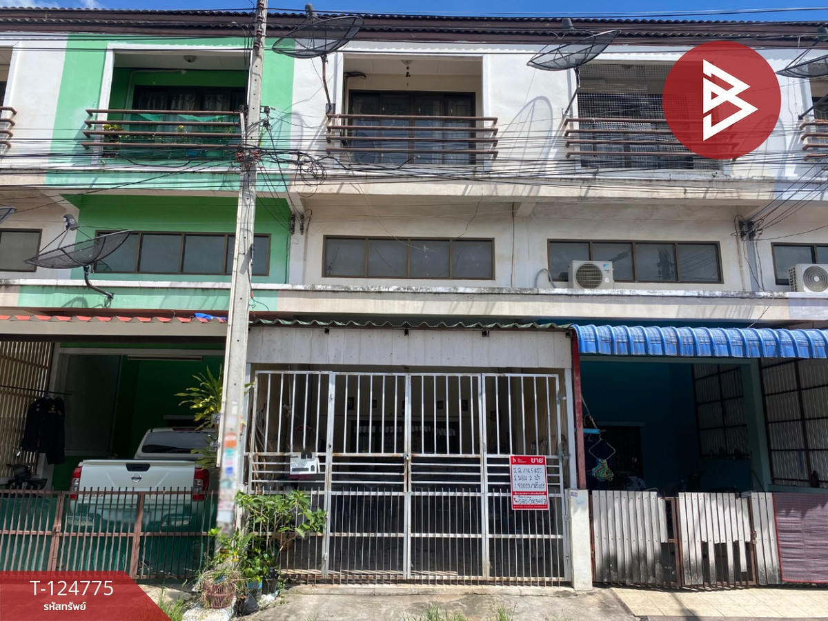 For SaleTownhomePattaya, Bangsaen, Chonburi : 2-story townhouse for sale, Golden Place Village, Sahapat Group (Golden Place), Chonburi.