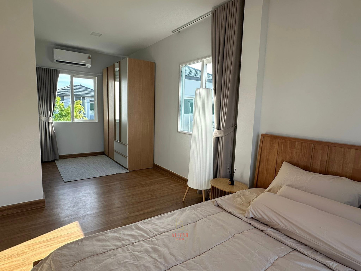 For RentSamut Prakan,Samrong : RH101225 2-story semi-detached house for rent at Grande Pleno Mega Bangna, next to Mega Bangna.