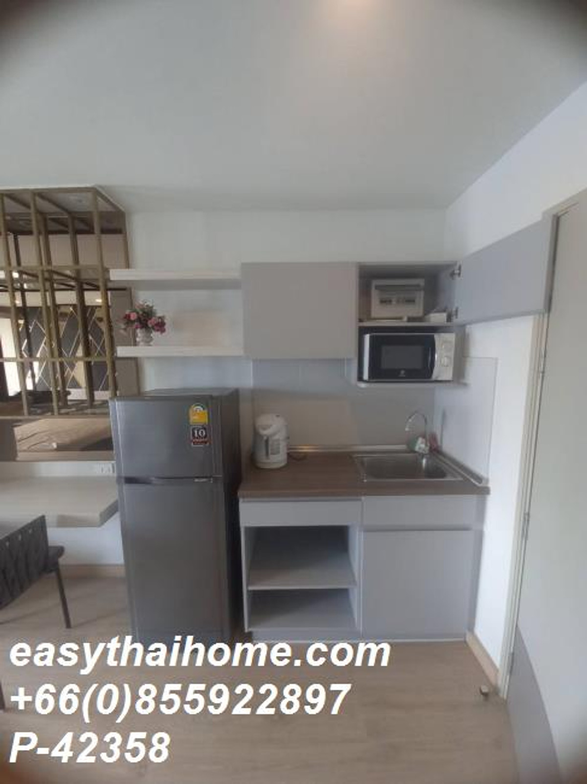 P-42358 Condo for rent Lumpini Selected Sutthisan - Saphankwai fully furnished (Confirm again when visit).   Line Id @easythaihome 085-592-2897 Loading...