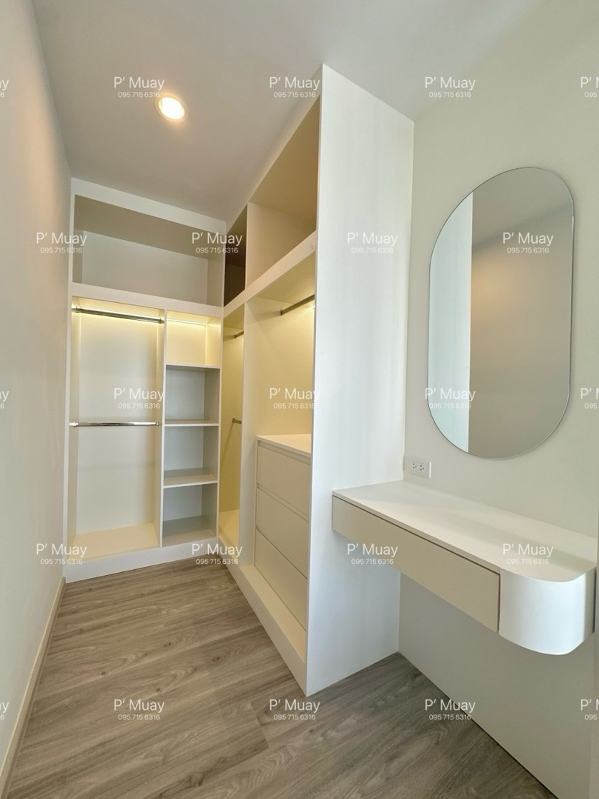 For RentCondoBangna, Bearing, Lasalle : 🎉For rent, new room, first hand 🎉 ✨Bright white ✨#RegentHomeBangna building 🅰️ beautiful built-ins 🌟 has walk-in closet 🌟 📱Digital door lock📱#BTS Bangna only 5 minutes ❤️ Rent 12,000 baht