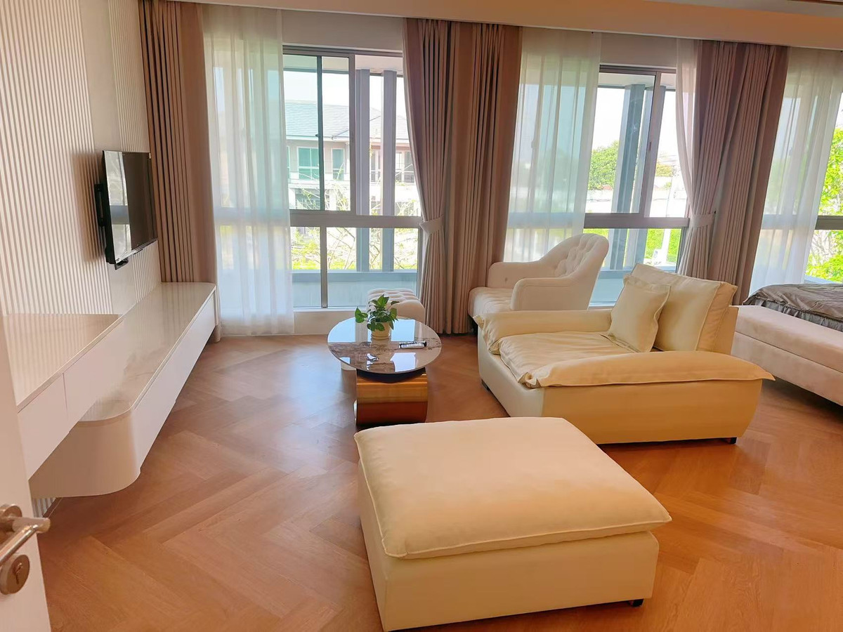 ✨ Luxury Pool Villa near Suvarnabhumi | 5 bedrooms, 6 bathrooms | Perfect Masterpiece project | Sale 39.8 million baht Loading...