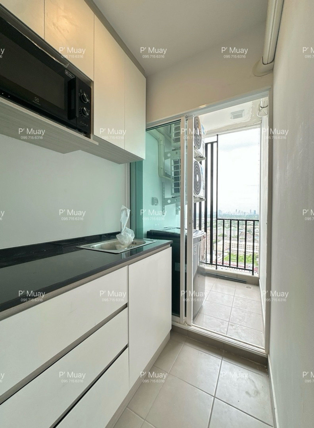 ให้เช่าคอนโดบางนา แบริ่ง ลาซาล : 🎉ให้เช่า ห้องใหม่มือ 1  🎉 💖ไม้ สีเทา💖#RegentHomeBangna ตึก 🅰️ บิ้วอิน สวย🌟 มี Walk-in closet 🌟 📱Digital door lock📱#BTSบางนา เพียง 5 นาที ❤️ค่าเช่า 12,000 บาท