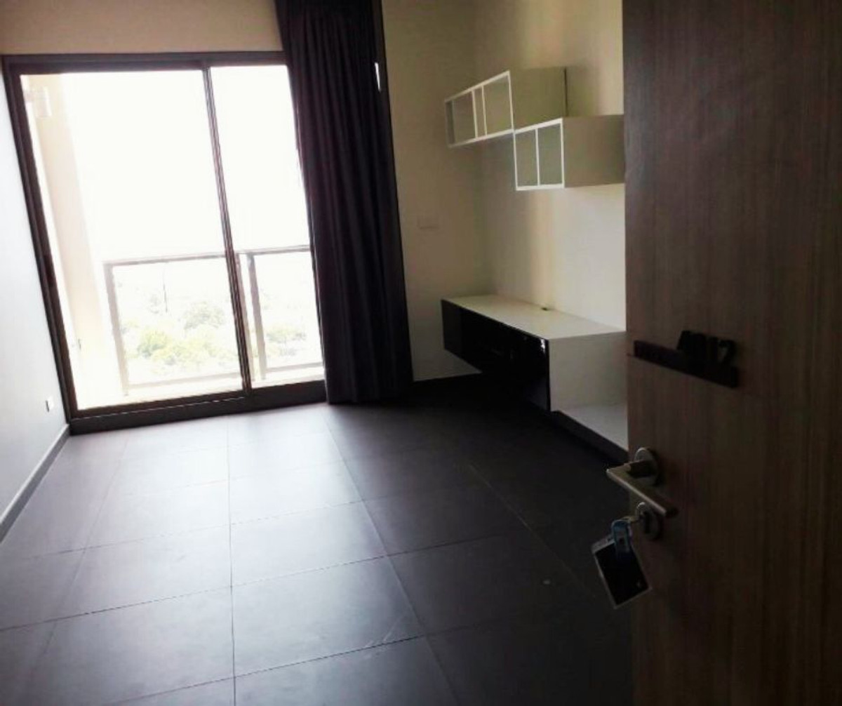 For SaleCondoPattaya, Bangsaen, Chonburi : Condo for sale, Unixx South Pattaya, 40th floor, sea view, 2 bedrooms, free transfer, good price, suitable for living and investing.