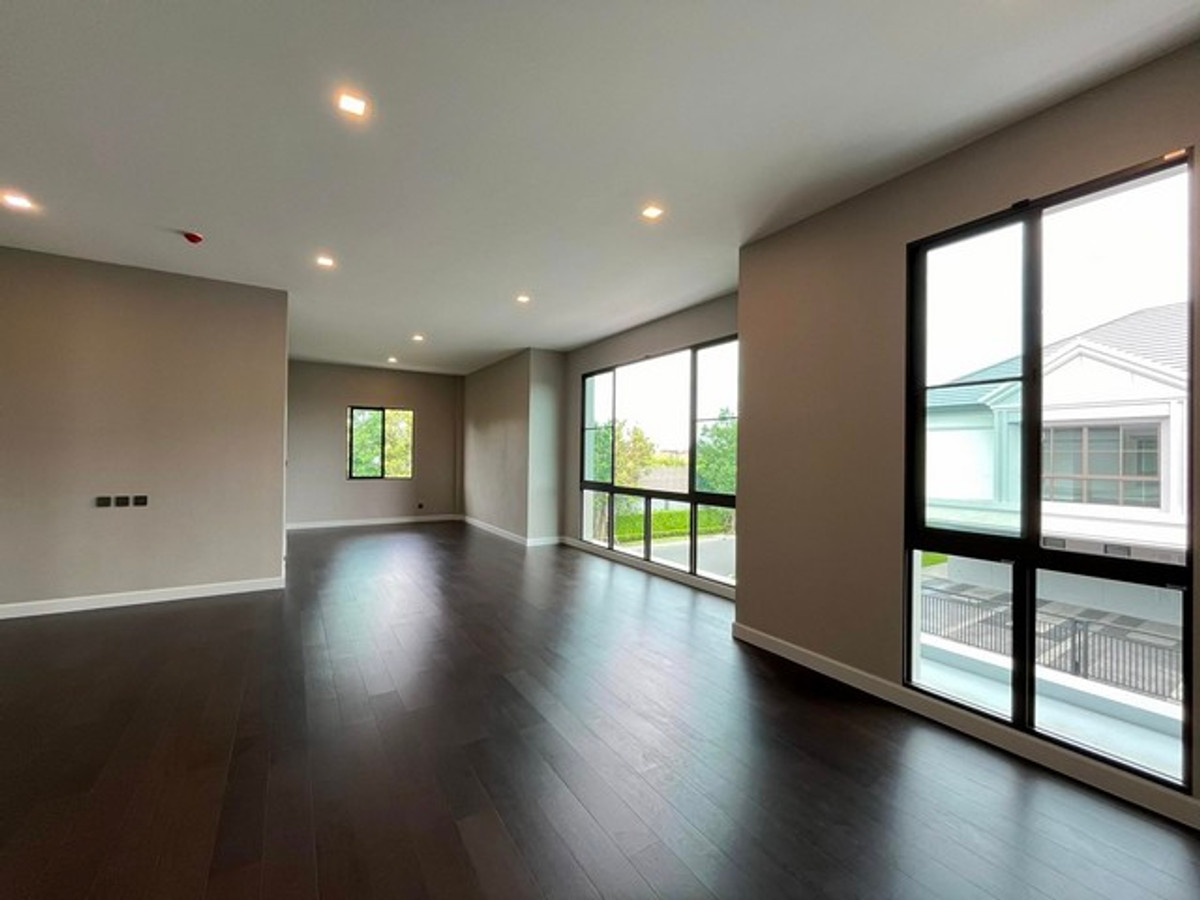 ขายบ้านปิ่นเกล้า จรัญสนิทวงศ์ : ขายบ้านเดี่ยว แกรนด์ บางกอก บูเลอวาร์ด ปิ่นเกล้า-กาญจนา ที่ดิน 190 ตารางวา พื้นที่ 817 ตร.ม. Pool villa