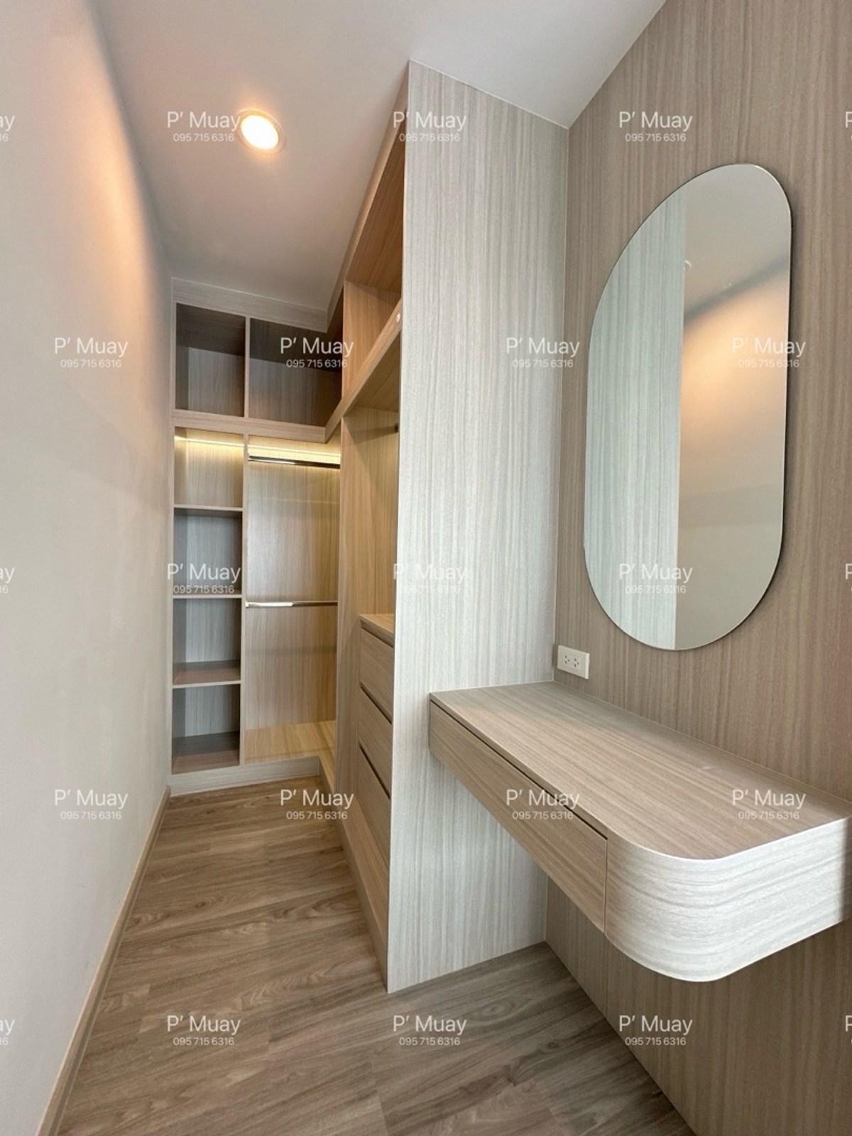 ให้เช่าคอนโดบางนา แบริ่ง ลาซาล : 🎉ให้เช่า ห้องใหม่มือ 1  🎉 💖ไม้ สีเทา💖#RegentHomeBangna ตึก 🅰️ บิ้วอิน สวย🌟 มี Walk-in closet 🌟 📱Digital door lock📱#BTSบางนา เพียง 5 นาที ❤️ค่าเช่า 12,000 บาท