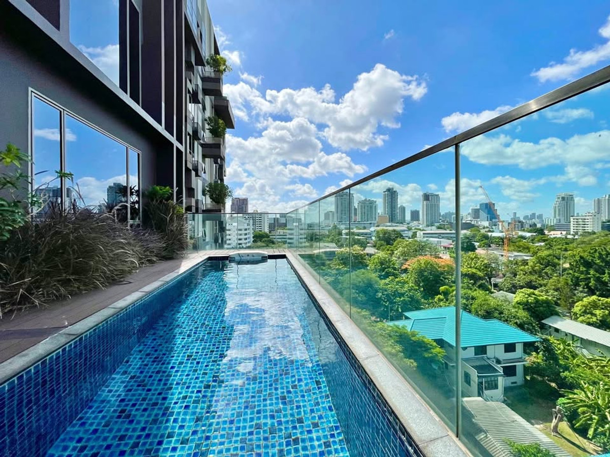 For SaleCondoSukhumvit, Asoke, Thonglor : Spacious 3-bedroom residence atASHTON Morph 38, Bangkok