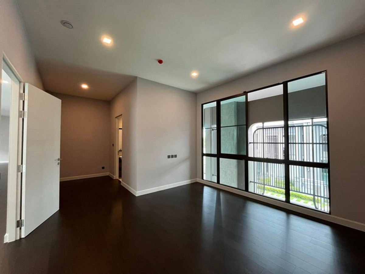 ขายบ้านปิ่นเกล้า จรัญสนิทวงศ์ : ขายบ้านเดี่ยว แกรนด์ บางกอก บูเลอวาร์ด ปิ่นเกล้า-กาญจนา ที่ดิน 190 ตารางวา พื้นที่ 817 ตร.ม. Pool villa