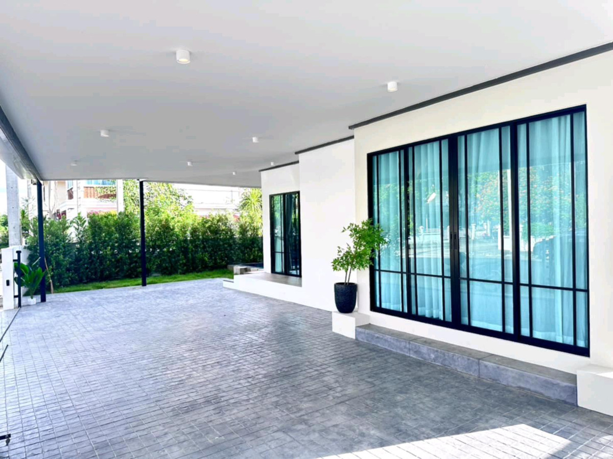 🏡 Modern Luxury Pool Villa – with Private Swimming Pool in Kulphan Ville 9, Hang Dong, Chiang Mai 🌿 Loading...