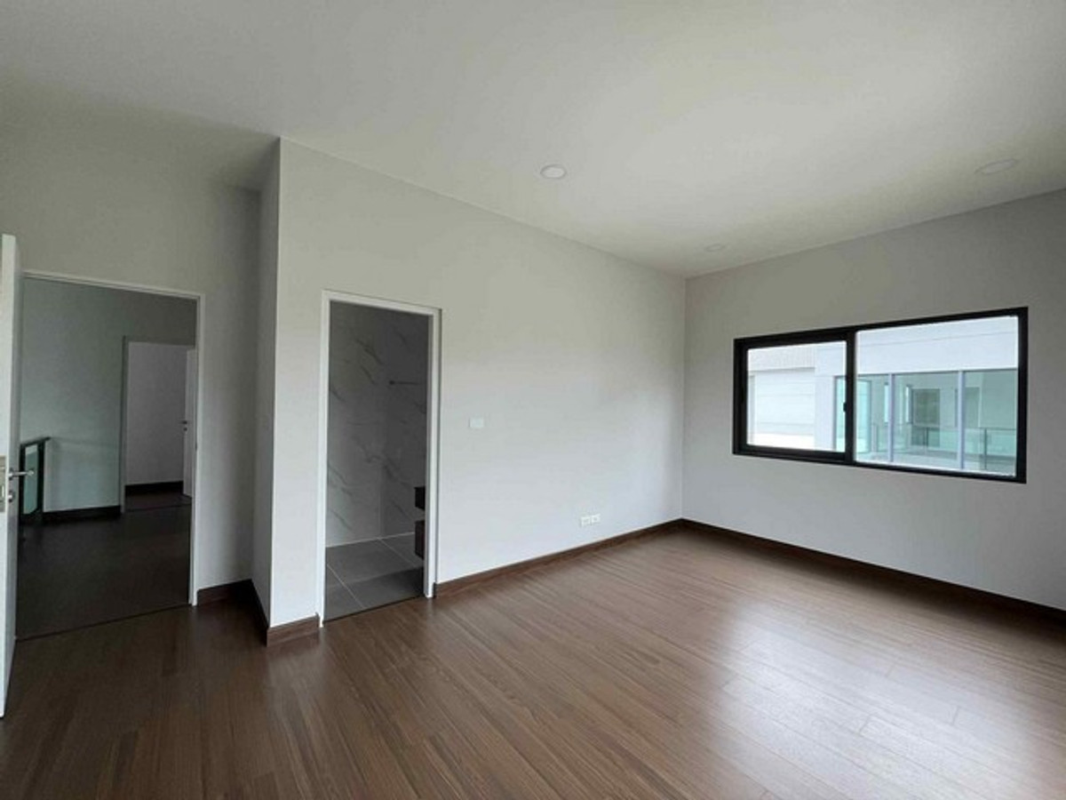 ขายบ้านแจ้งวัฒนะ เมืองทอง : ขายบ้านเดี่ยว THE CITY ดอนเมือง แจ้งวัฒนะ ที่ดิน 106.8 ตารางวา พื้นที่ใช้สอย 416 ตร.ม. 5 ห้องนอน 6 ห้องน้ำ