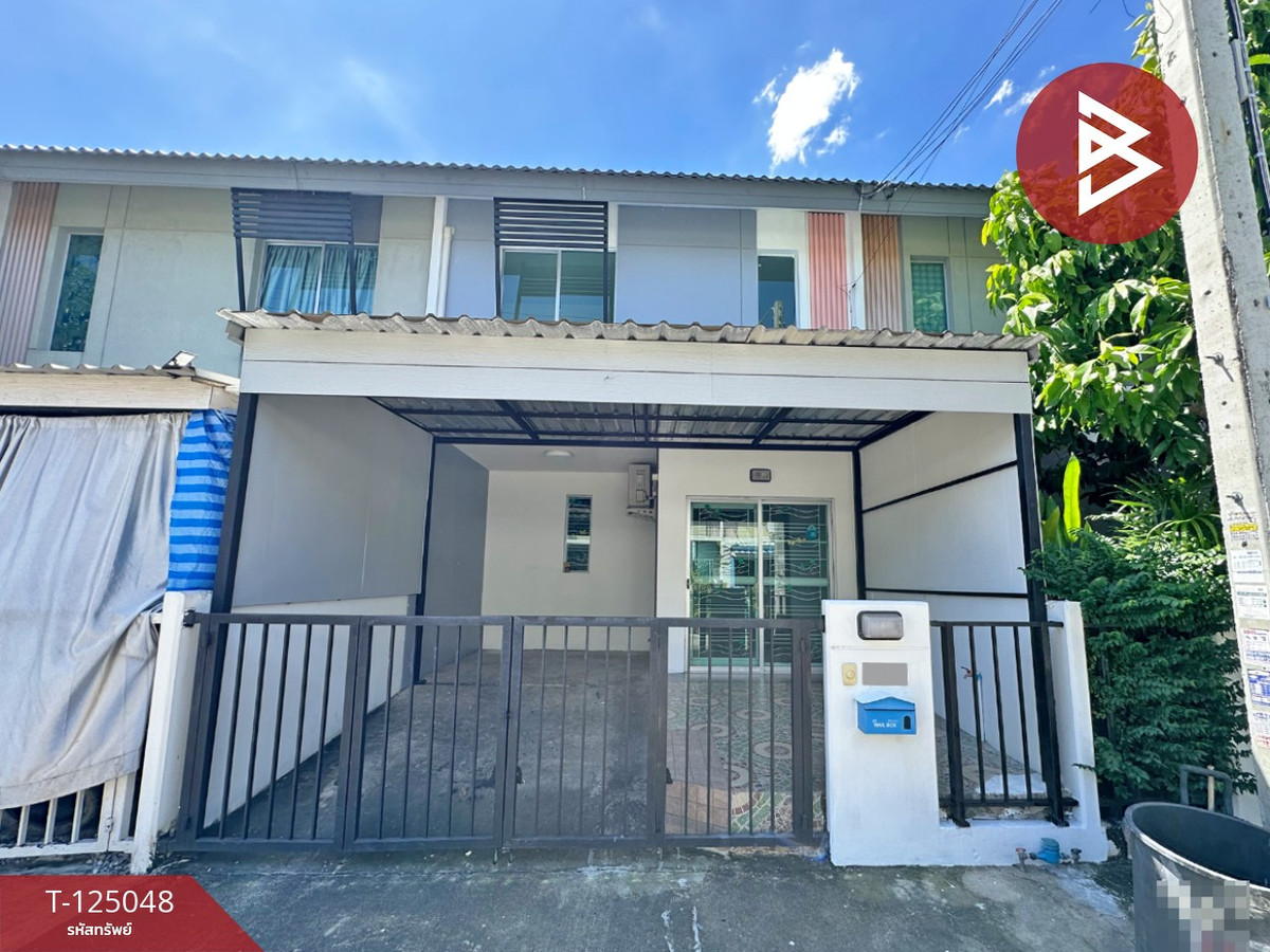 Townhouse for sale Pruksa Village 87/2 Srinakarin-Bangna Samut Prakan, ready to move in. Loading...