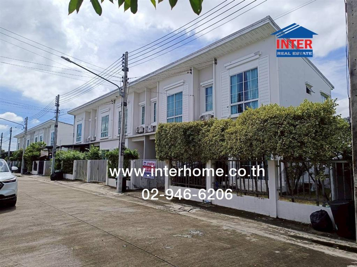 ทาวน์เฮ้าส์ 2 ชั้น 31.4 ตร.ว. หมู่บ้านเสนา วิลเลจ ติวานนท์-บางกะดี ใกล้ตลาดพูนทรัพย์ ซอย2/5 ถนนติวานนท์ ถนนรังสิต-ปทุมธานี เมืองปทุมธานี ปทุมธานี Loading...