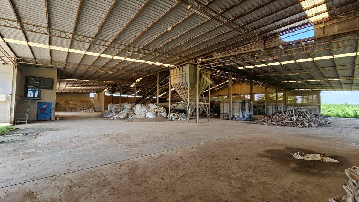 For SaleFactoryKanchanaburi : Fertilizer factory for sale Comes with a R.N.4 license that is legal. Complete with a complete set of machinery + specialized fertilizer production formula Able to continue business immediately