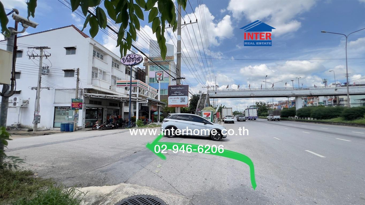 For SaleLandNakhon Pathom : Empty land 310 sq m. Land, Soi Parichat Village. Soi Krathum Lom 1, near The Fourth Department Store, Sai 4, Phutthamonthon Sai 4 Road Borommaratchachonnani Road, Sam Phran, Nakhon Pathom