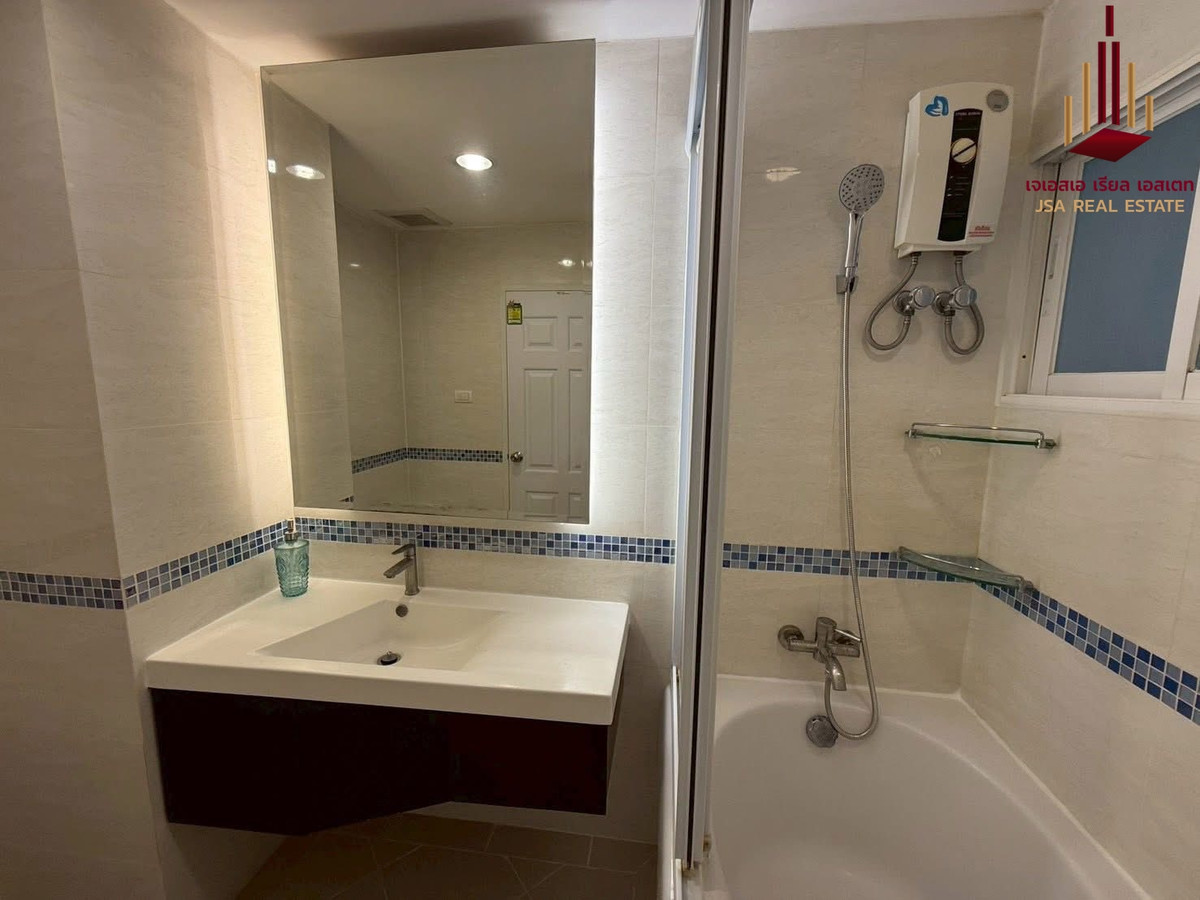 ขายคอนโดรัชดา ห้วยขวาง : ✨ For Sale : Life @ Ratchada - Suthisan Condo ✨ 💰 only 3,820,000 thb