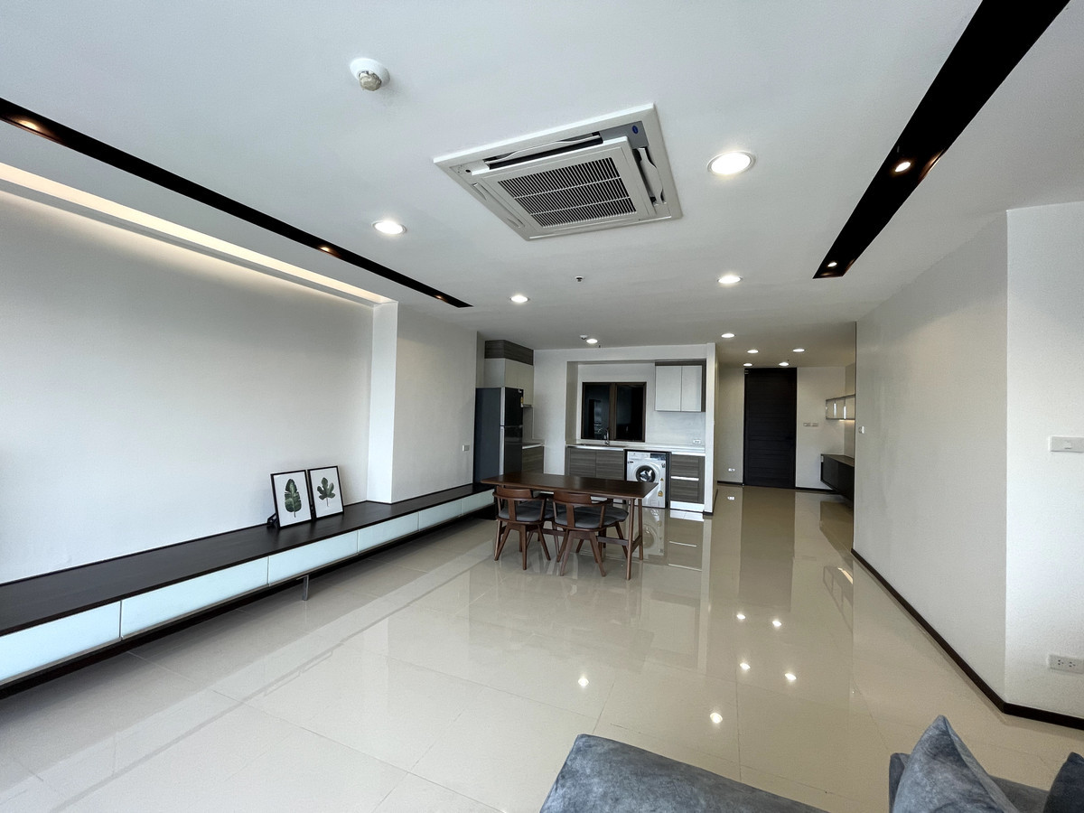 เซ็นทรัลซิตี้ บางนา อีสทาวเวอร์ / Central City East Tower Loading...