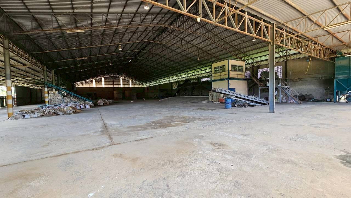 For SaleFactoryKanchanaburi : Fertilizer factory for sale Comes with a R.N.4 license that is legal. Complete with a complete set of machinery + specialized fertilizer production formula Able to continue business immediately