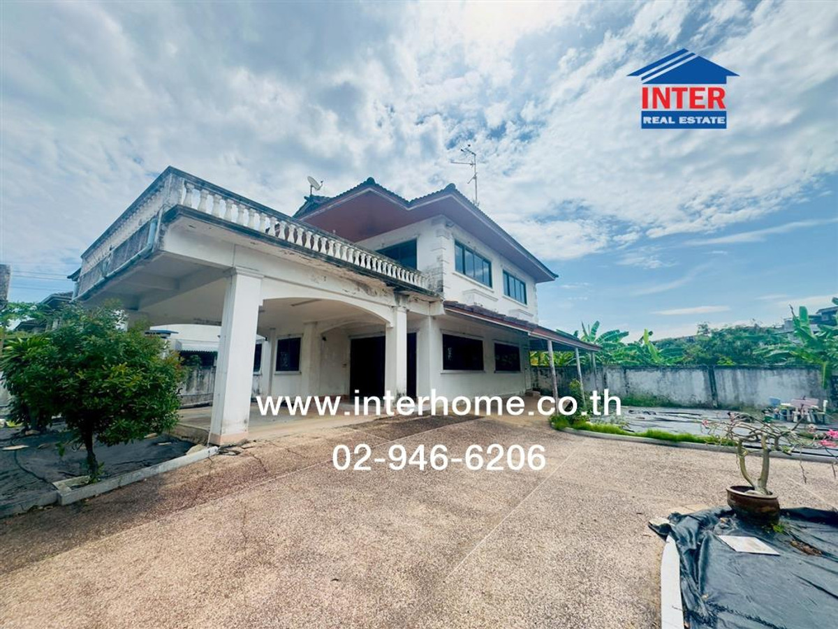 2-story detached house, 123.1 sq m, Sap Sombun Village. Soi Pracha Uthit 91 Pracha Uthit Road Suksawat Road, Thung Khru District, Bangkok Loading...