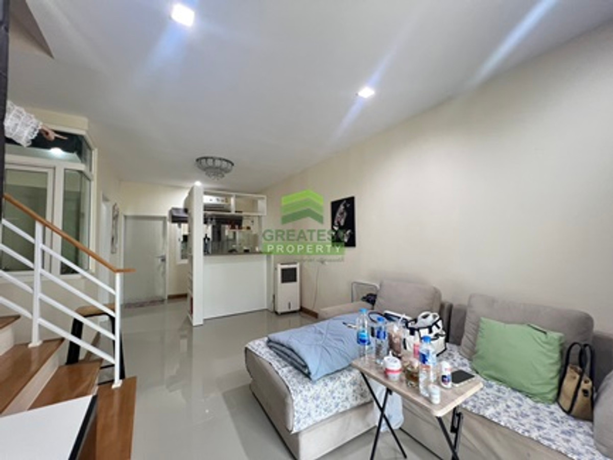 ขาย หมู่บ้านโกลเด้นทาวน์2 พระราม2 Golden Town2 Rama 2 ทาวน์โฮม 2 ชั้น เนื้อที่ 19.70 ตร.ว. ต่อเติมครัว พร้อมเฟอร์ หลังมุม ติดสวน     Loading...