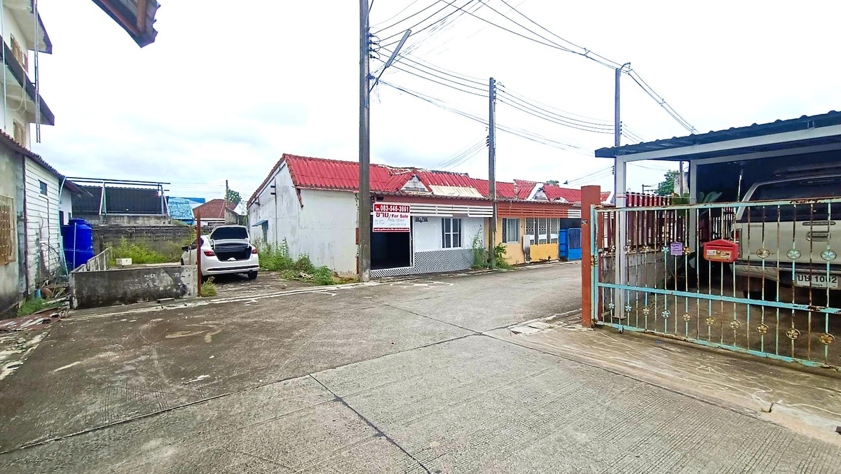 ขายทาวน์โฮมระยอง : ทาวน์เฮาส์ 650,000  ต.เชิงเนิน จ.ระยอง ใกล้ IRPC จากถนนสุขุมวิท แยกบ้านแลง เพียง 2 กม. 