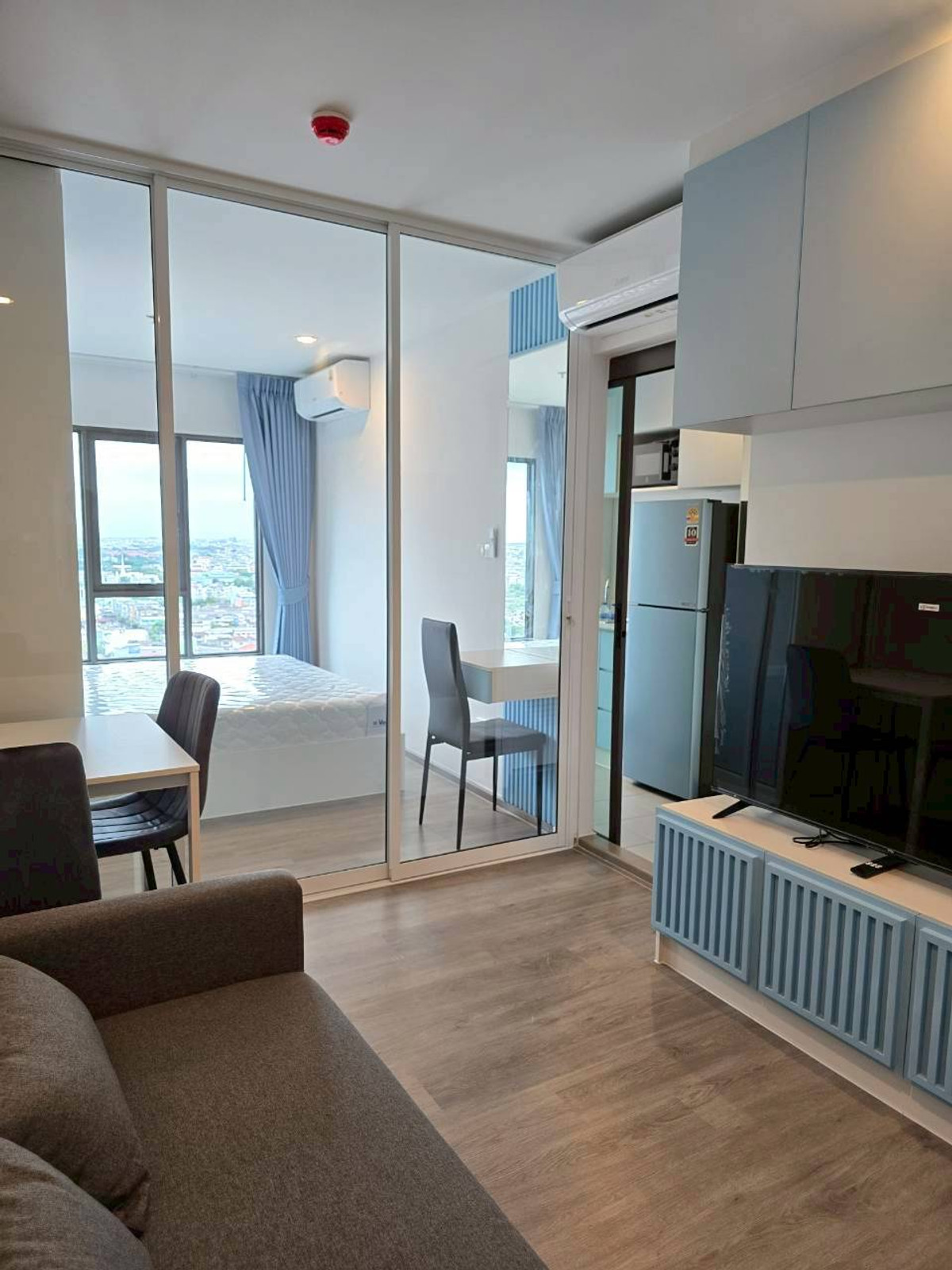 For RentCondoThaphra, Talat Phlu, Wutthakat : 📢 For Rent: Regent Home Wutthakat Condominium-Building 🅰️,21st Floor. Condo for rent, Regent Home Wutthakat, beautiful view, corner room, ready to move in, building 🅰️ 21st floor, size 26 sq m., south side, good wind, not hot.