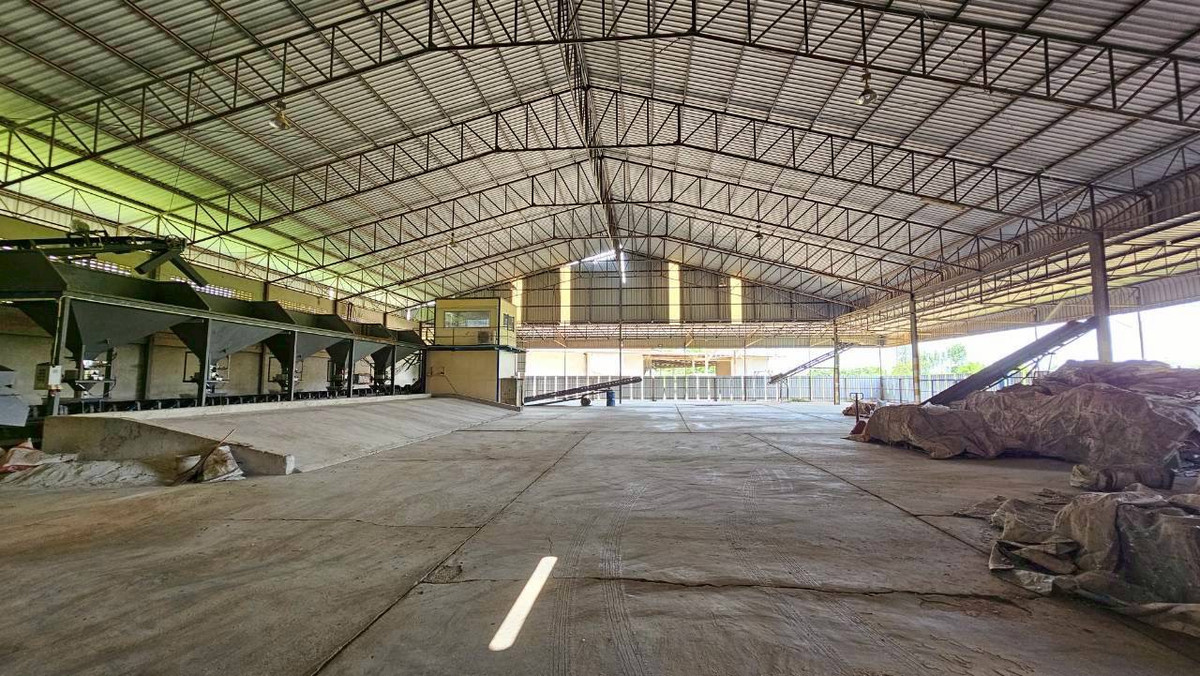 For SaleFactoryKanchanaburi : Fertilizer factory for sale Comes with a R.N.4 license that is legal. Complete with a complete set of machinery + specialized fertilizer production formula Able to continue business immediately