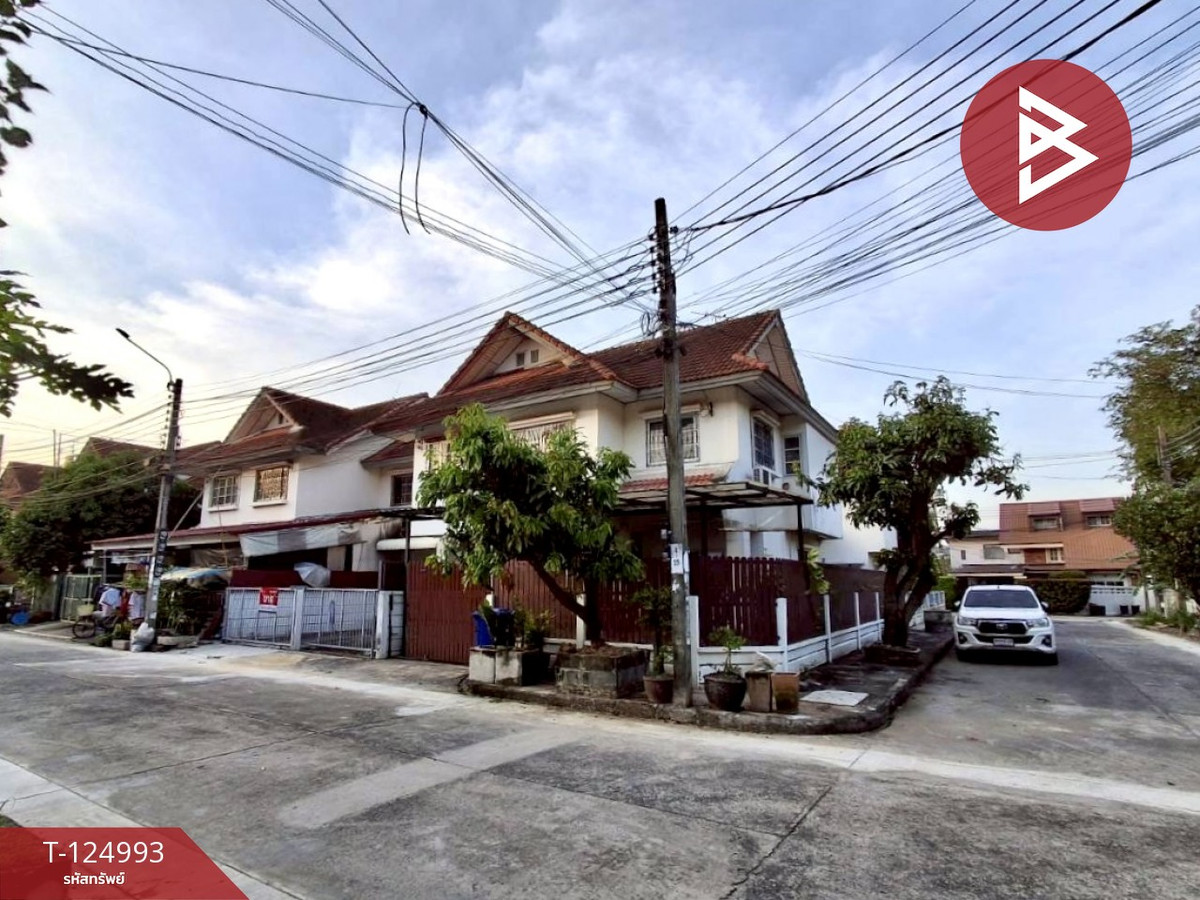 Townhouse for sale Laem Thong Athlete Village, Krungthep Kreetha, Saphan Sung, Bangkok Loading...