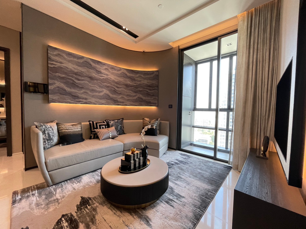 2-Bedroom 2-Bathroom, 350 meters from BTS Thonglor(Sukhumvit 55), Exclusive High-end Condominium - The Bangkok Thonglor (Maid service, Property Assistance, Etc.) Ready to move in  Loading...