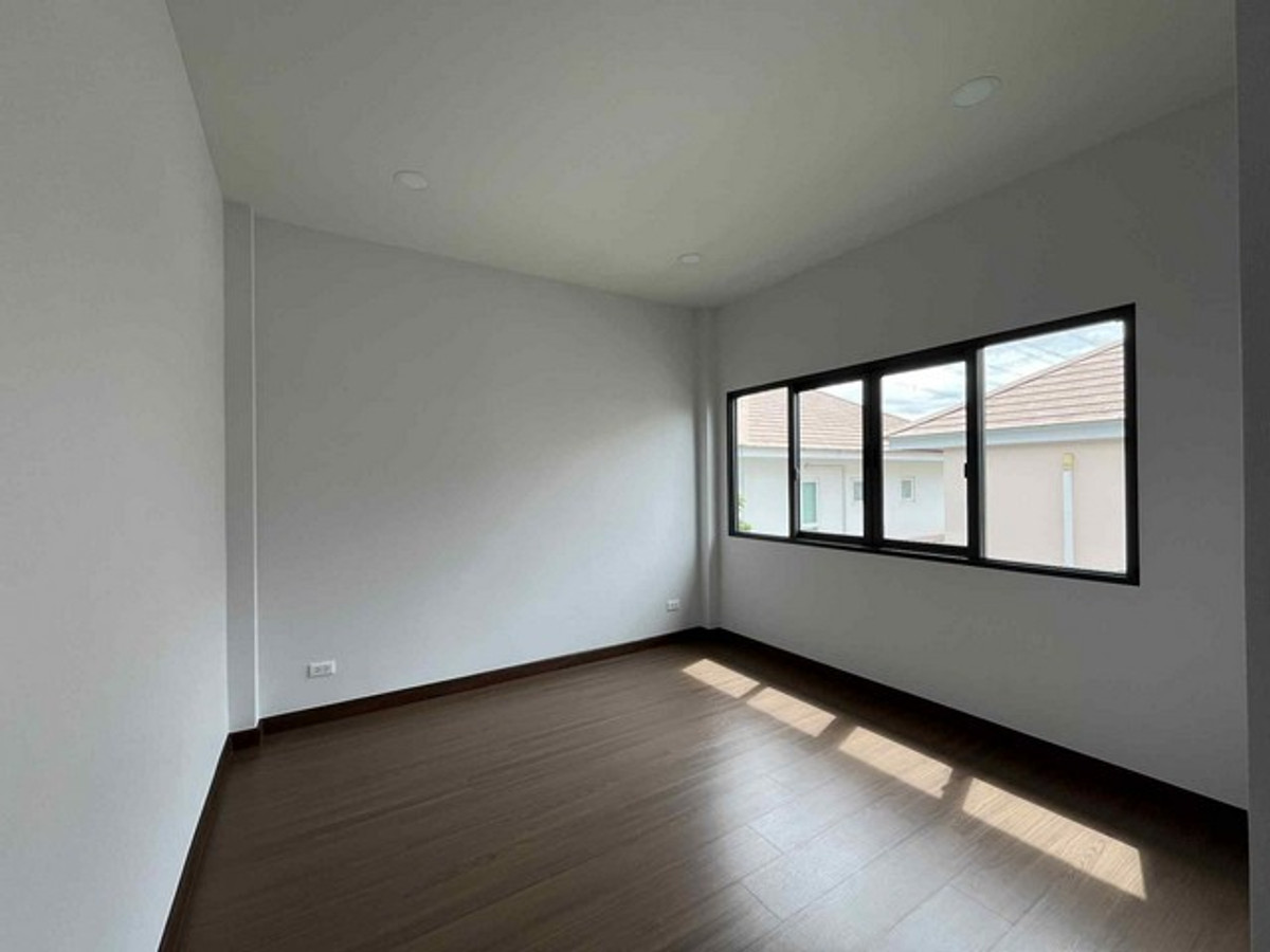 ขายบ้านแจ้งวัฒนะ เมืองทอง : ขายบ้านเดี่ยว THE CITY ดอนเมือง แจ้งวัฒนะ ที่ดิน 106.8 ตารางวา พื้นที่ใช้สอย 416 ตร.ม. 5 ห้องนอน 6 ห้องน้ำ