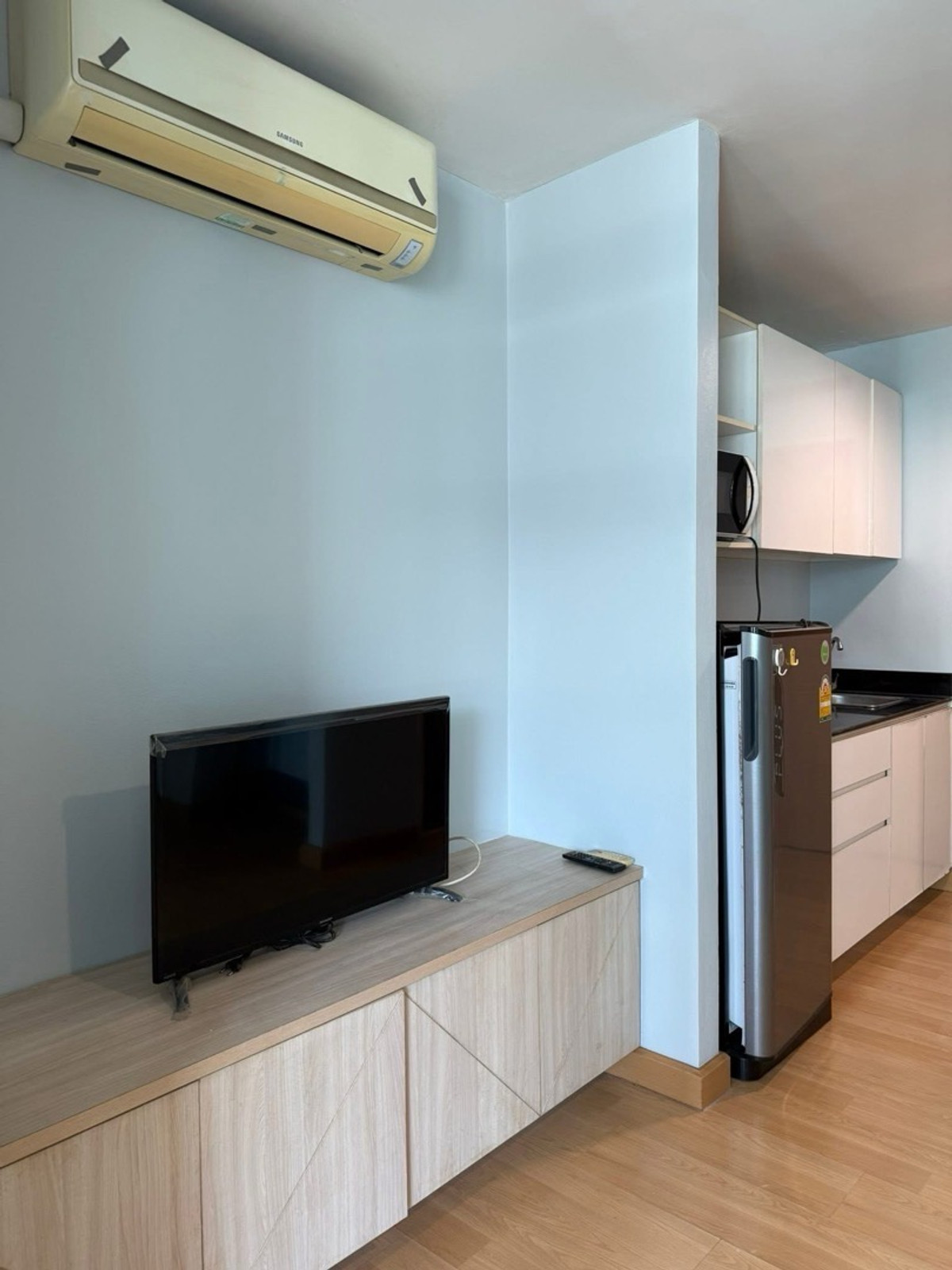 เช่าคอนโด Swift Condominium ห้องสวย เฟอร์ครบ พร้อมเข้าอยู่ ราคาพิเศษ (สวิฟท์  Loading...