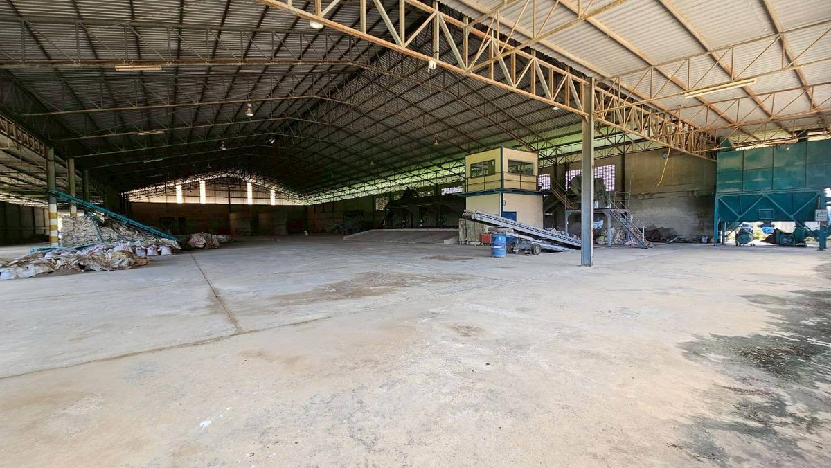 For SaleFactoryKanchanaburi : Fertilizer factory for sale Comes with a R.N.4 license that is legal. Complete with a complete set of machinery + specialized fertilizer production formula Able to continue business immediately