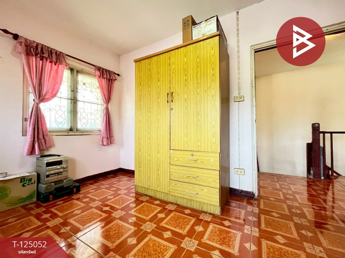 Semi-detached house for sale, Pruksa Village 15, Bang Phli-Tamru, Samut Prakan, commercial location. Loading...