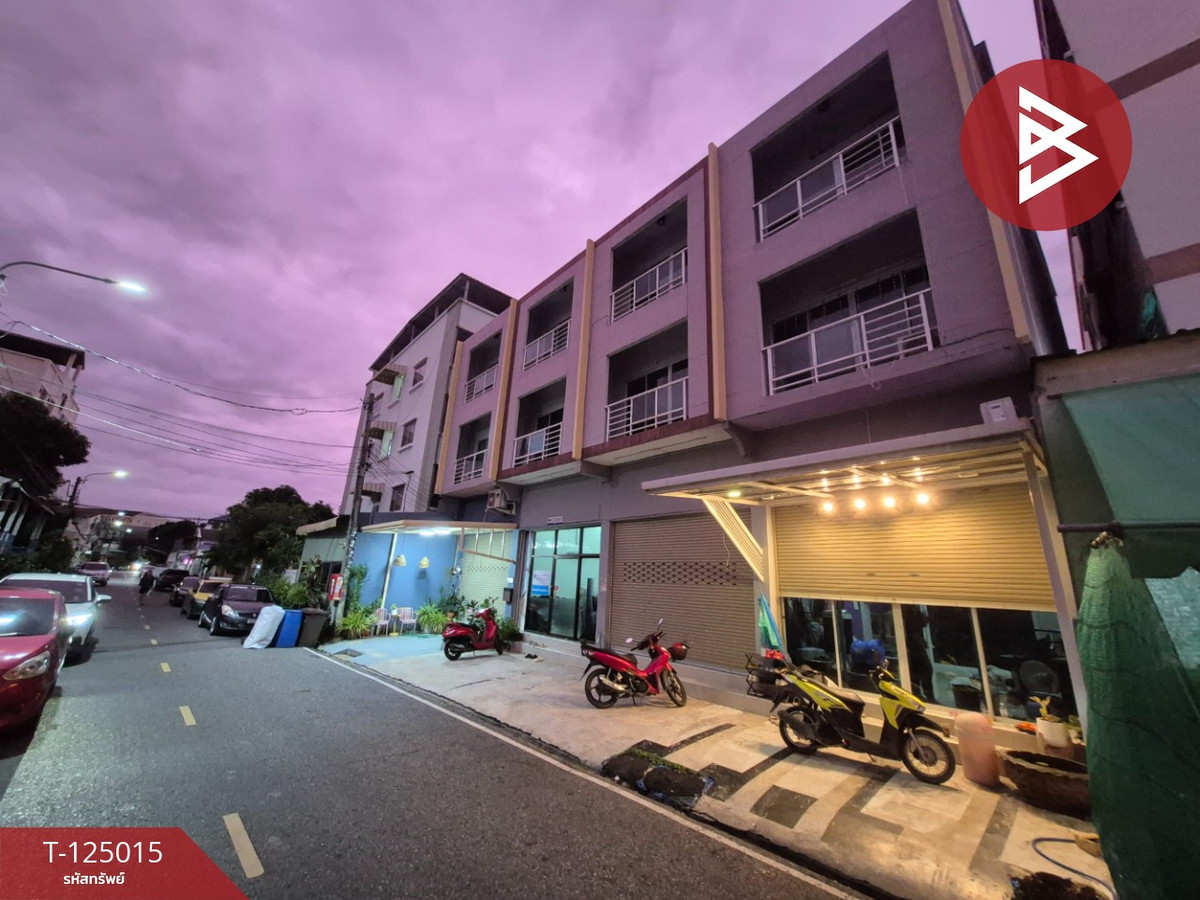 ขายอาคารพาณิชย์ 3 ชั้น เนื้อที่ 24.3 ตร.วา บางเมือง สมุทรปราการ Loading...