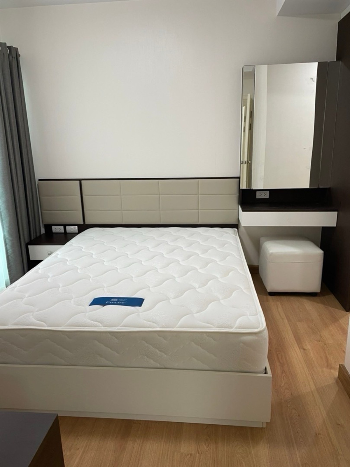 For SaleCondoBangna, Bearing, Lasalle : Condo for sale Supalai City Resort Bering, beautiful room, BTS Bearing.