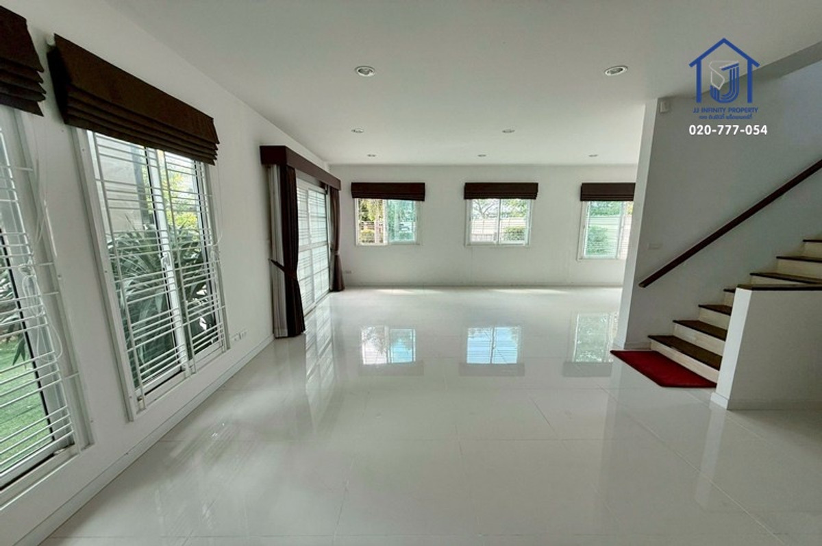2-storey detached house for sale, Delight At Scene Village, Watcharapol-Chatu Chot, behind the edge, near Ramintra-At Narong Expressway, Chatuchot Dan. Loading...