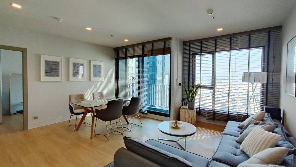 RARE ITEM!! Hurry up!!! Life Asoke-Rama 9 for rent, nice 1 bed, corner room, high floor, spacious, nice view, near MRT Rama9 300m. Loading...
