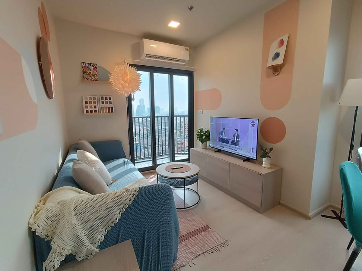 For RentCondoWongwianyai, Charoennakor : ⭐️ FLO By Sansiri ⭐️ 2 BED 2 BATH 48 sq m. 15th floor, very beautifully decorated room. Furniture.