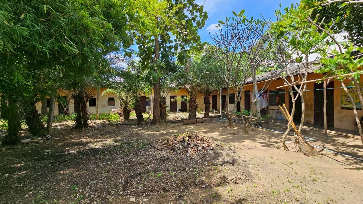 For SaleFactoryKanchanaburi : Fertilizer factory for sale Comes with a R.N.4 license that is legal. Complete with a complete set of machinery + specialized fertilizer production formula Able to continue business immediately