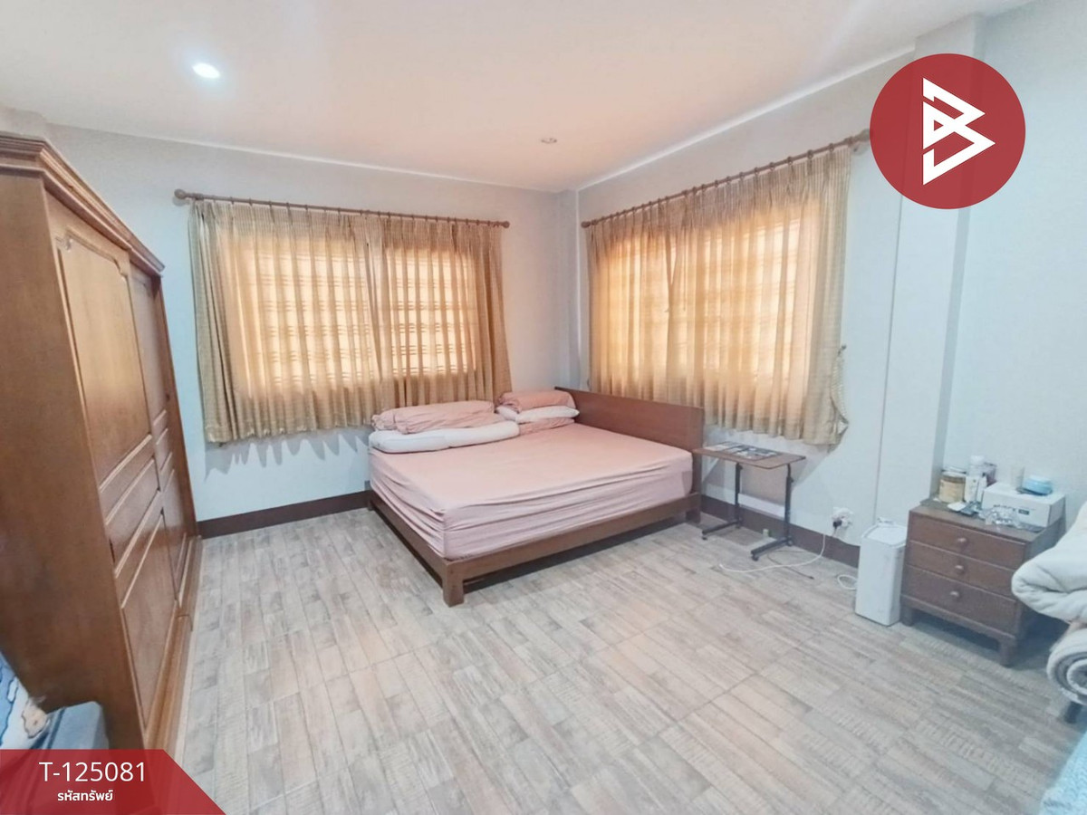 Single-storey detached house for sale, area 60 sq m, long plot, Chachoengsao. Loading...