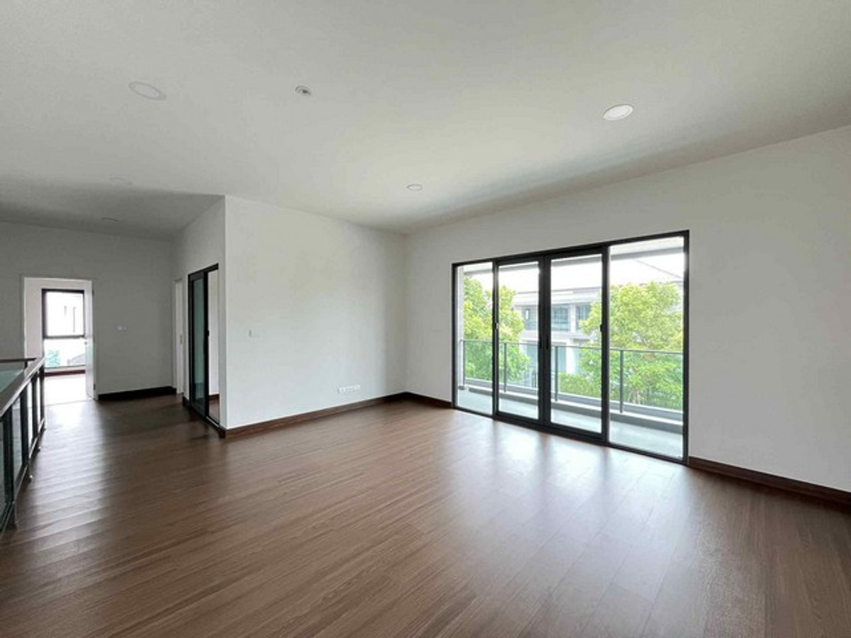 ขายบ้านแจ้งวัฒนะ เมืองทอง : ขายบ้านเดี่ยว THE CITY ดอนเมือง แจ้งวัฒนะ ที่ดิน 106.8 ตารางวา พื้นที่ใช้สอย 416 ตร.ม. 5 ห้องนอน 6 ห้องน้ำ