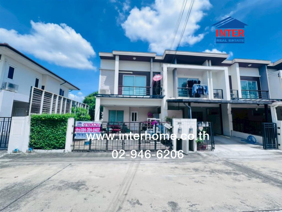 For SaleTownhomeSamut Prakan,Samrong : Townhouse, 2 floors, 27.6 sq m, Pruksa Town Next Loft Village, Bangna Km. 5, Bangna-Trad Road. Buanakarin Road, Bang Phli, Samut Prakan