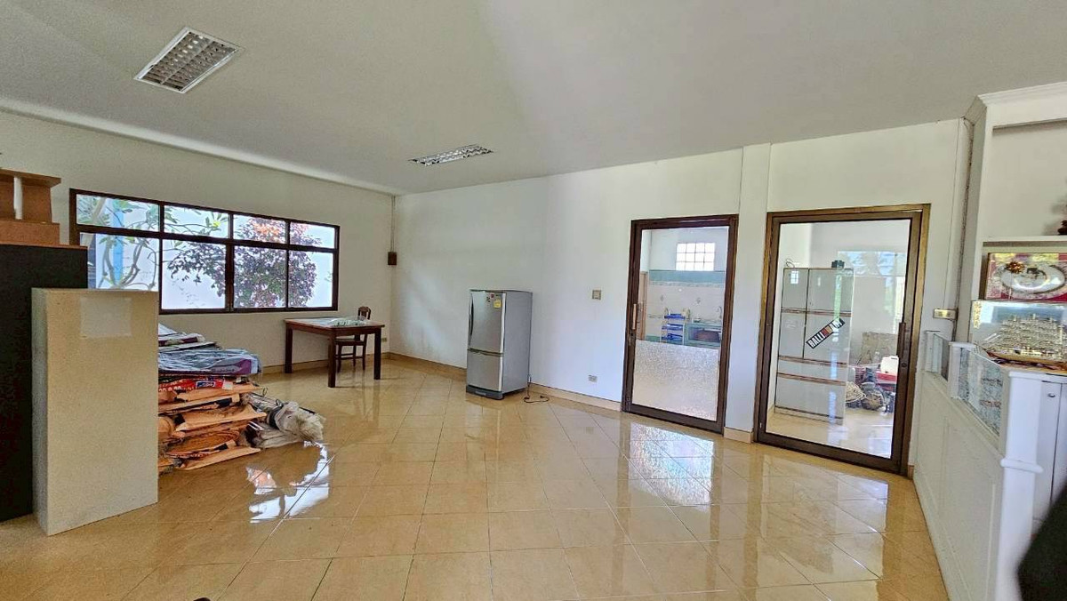 For SaleFactoryKanchanaburi : Fertilizer factory for sale Comes with a R.N.4 license that is legal. Complete with a complete set of machinery + specialized fertilizer production formula Able to continue business immediately