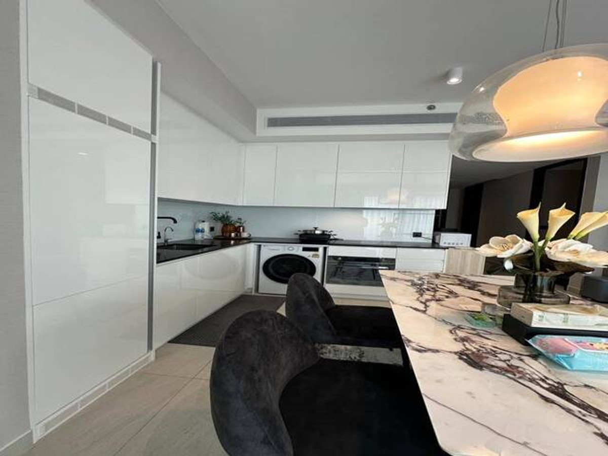 ให้เช่าคอนโดสาทร นราธิวาส : Spacious 2-Bedroom Condo for Rent at Tait Sathorn 12, Just Steps from BTS St. Louis