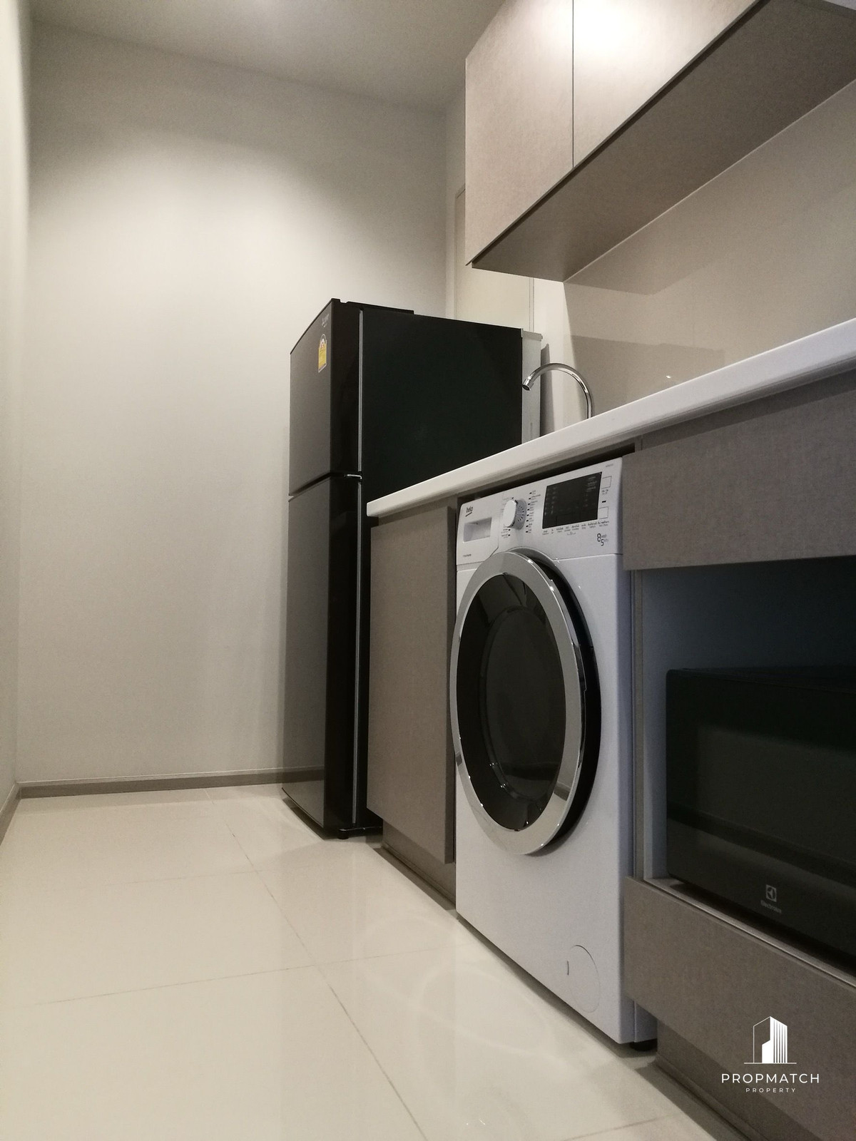 ✨Flash Deal ✨Life Asoke-Rama 9 ( 2Bed 1Bath 40SQM.) พร้อมอยู่ ! เพียง 5,950,000 บาท Tel.0981315848 @propmatch Loading...