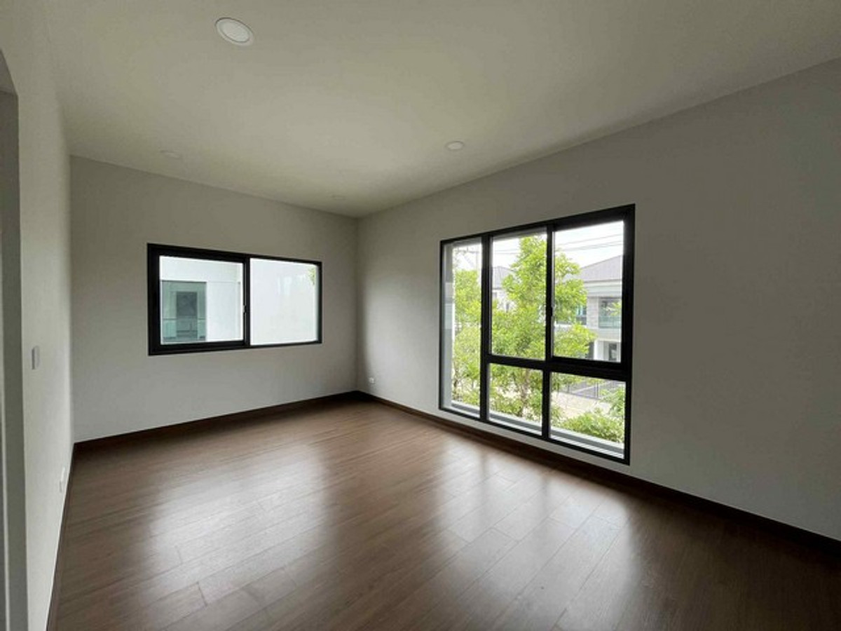 ขายบ้านแจ้งวัฒนะ เมืองทอง : ขายบ้านเดี่ยว THE CITY ดอนเมือง แจ้งวัฒนะ ที่ดิน 106.8 ตารางวา พื้นที่ใช้สอย 416 ตร.ม. 5 ห้องนอน 6 ห้องน้ำ