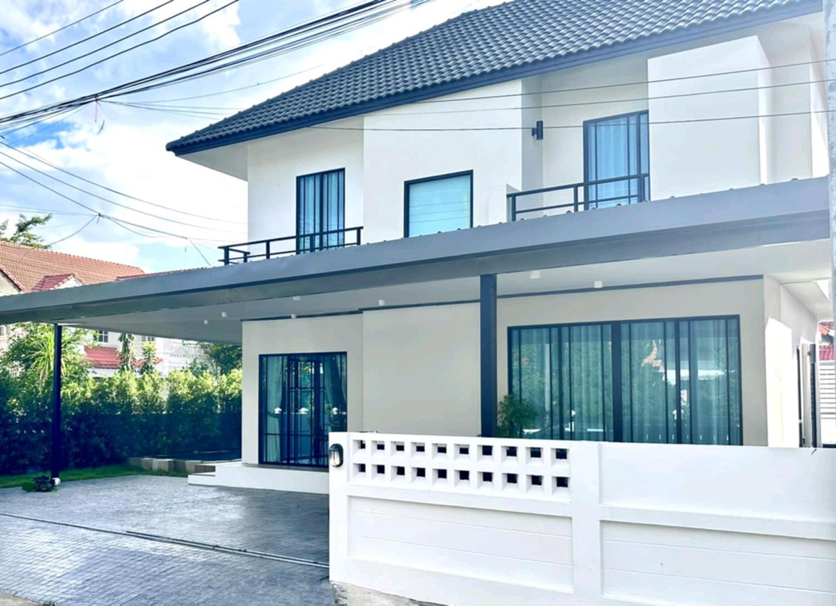 🏡 Modern Luxury Pool Villa – with Private Swimming Pool in Kulphan Ville 9, Hang Dong, Chiang Mai 🌿 Loading...