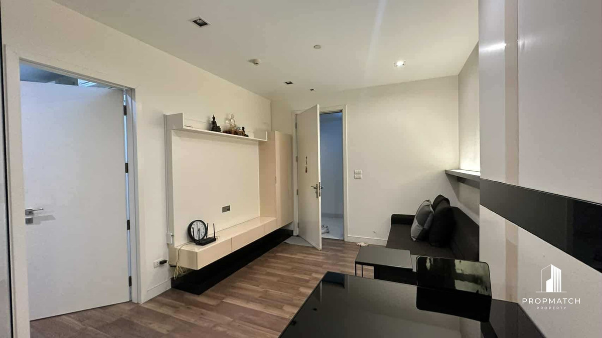 ขายคอนโดอ่อนนุช อุดมสุข : ✨Flash Deal ✨The Room Sukhumvit 62 ( 1Bed 1Bath 45SQM.) พร้อมอยู่ ! เพียง  5,800,000บาท Tel.0981315848 @propmatch
