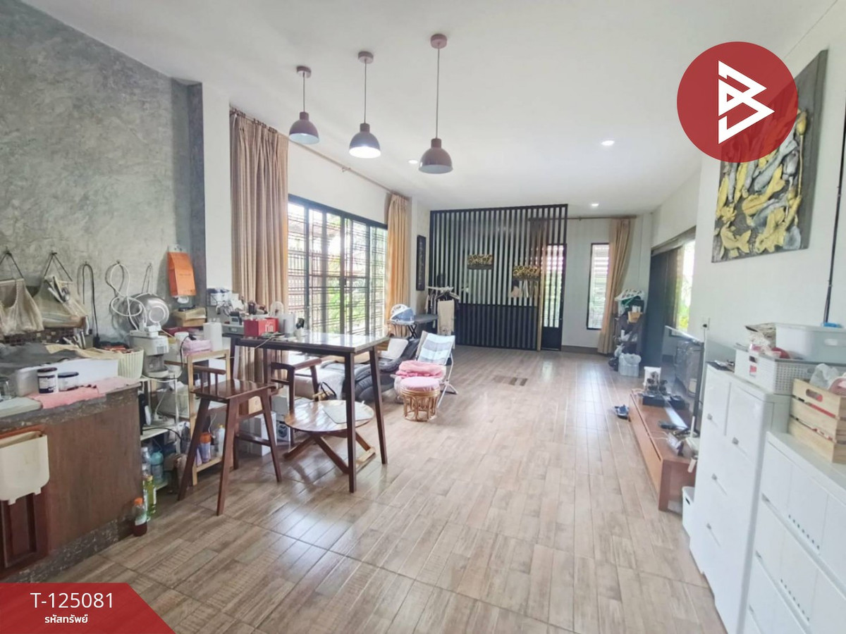 Single-storey detached house for sale, area 60 sq m, long plot, Chachoengsao. Loading...
