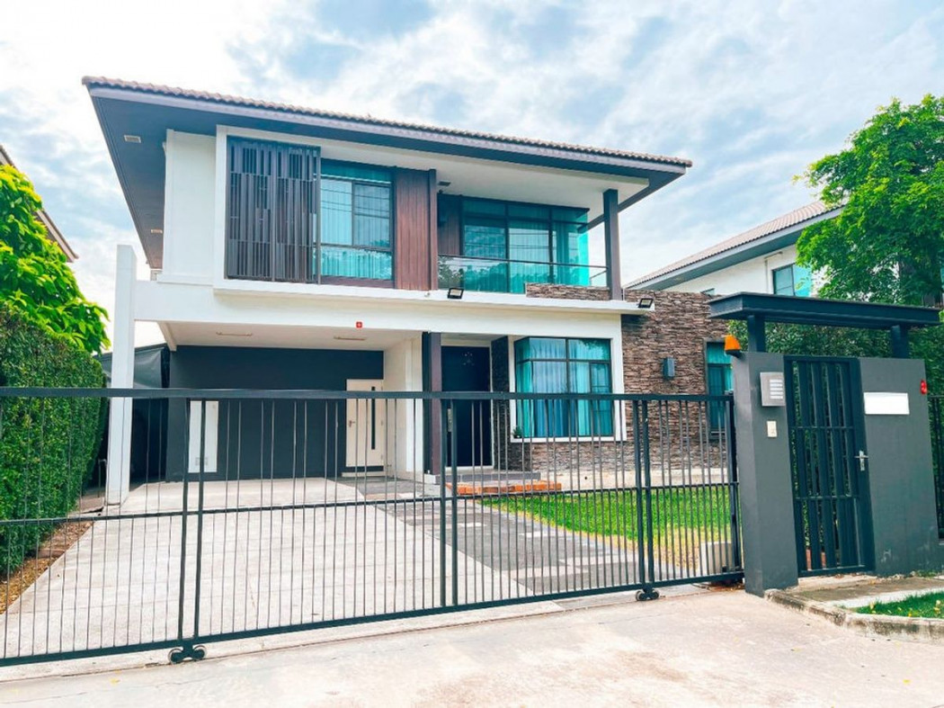 For RentHouseSamut Prakan,Samrong : Singlehouse for rent, Mantana Srinakarin - Bangna,  Soi Wat Nam Daeng, near Mega Bangna, only 4 minutes and near Sri Dan BTS station.
